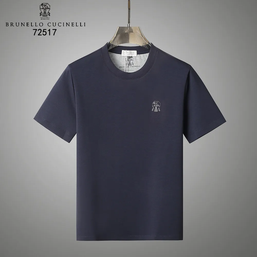 bc 2026 new modal air layer sweatshirt, handsome and fashionable, simple Versatile style. The top-notch printed embossed letter pattern logo on the chest, the cotton fabric is not only stiff and maintains the trendy silhouette, but also comfortable to wear, and the yarn is more delicate, Sizes M-4XL